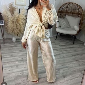 Off White satin set